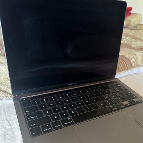 Apple MacBook Pro (13-inch, 2020, Four Thunderbolt 3 ports) - Picture 1 of 3